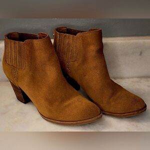 Steve Madden Tinker suede chunky heel ankle boots size 8B